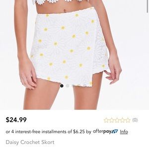 Daisy crochet skort